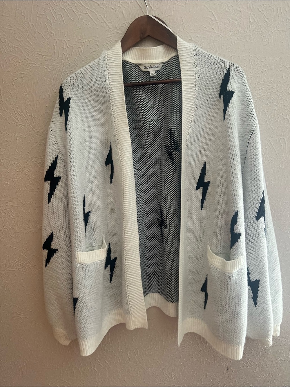 Davi & Dani  Lightning Bolt Open Front Oversized Cardigan | Size Large
